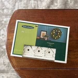 Smith & Hawken White Birdhouse LED Lights